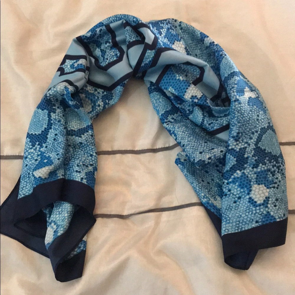 JUICY COUTURE SCARF